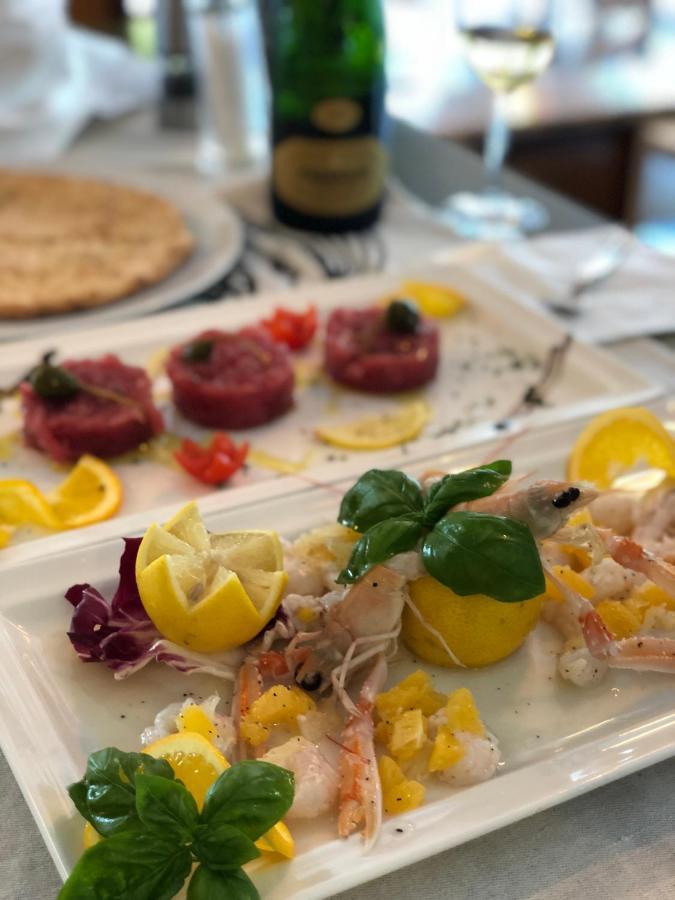 Alla Pergola 3*
