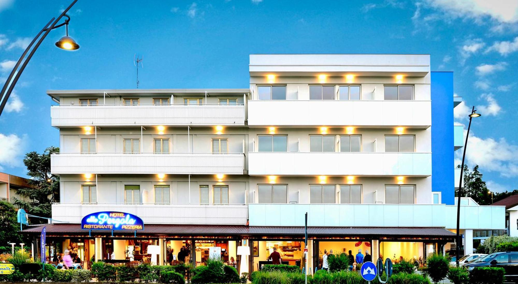 Alla Pergola 3*