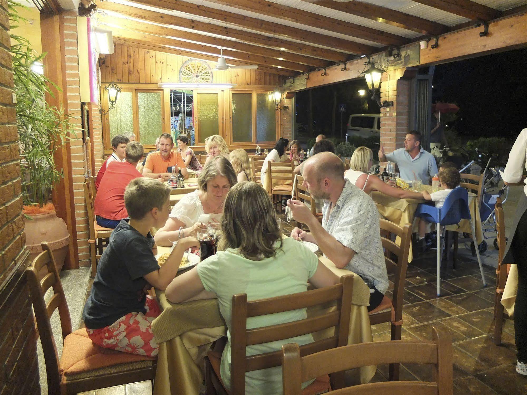 Alla Pergola 3*